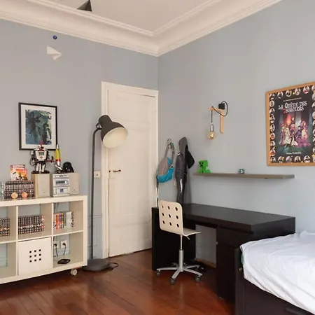 Spacious In A Luxury Building