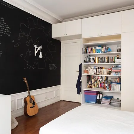 Spacious In A Luxury Building Daire *